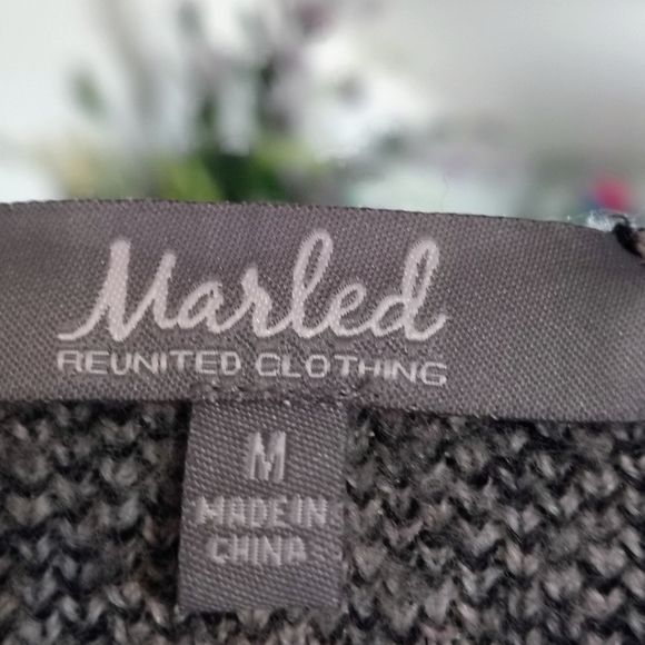 Stylish Plaid Sweater with Yellow Accents SEMI CROP EARTHTONES WARM COMFY COZY - Picture 4 of 7